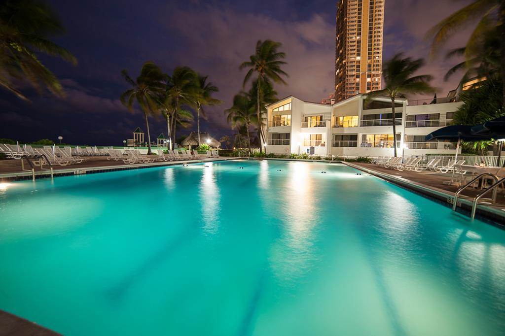 Golden Strand Resort Sunny Isles Beach Exterior foto